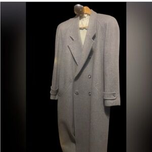 Vintage USA Men’s Long Gray Coat ~ Size Large to XL ~ More Details Coming!